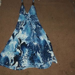 Multicolored blue around the neck dress